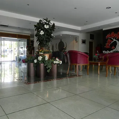 M. Moniatis 3* Limassol
