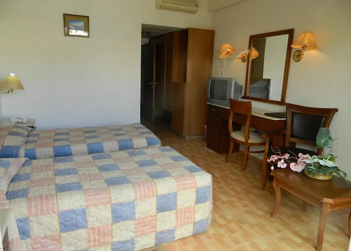 M. Moniatis Hotel 3*